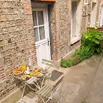Apartman Mp- En Famille Ou Entre Amis-ies Avec De L'espace Et A 3min