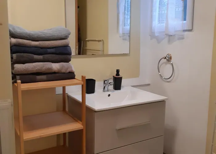 Mp- En Famille Ou Entre Amis-ies Avec De L'espace Et A 3min * Étretat